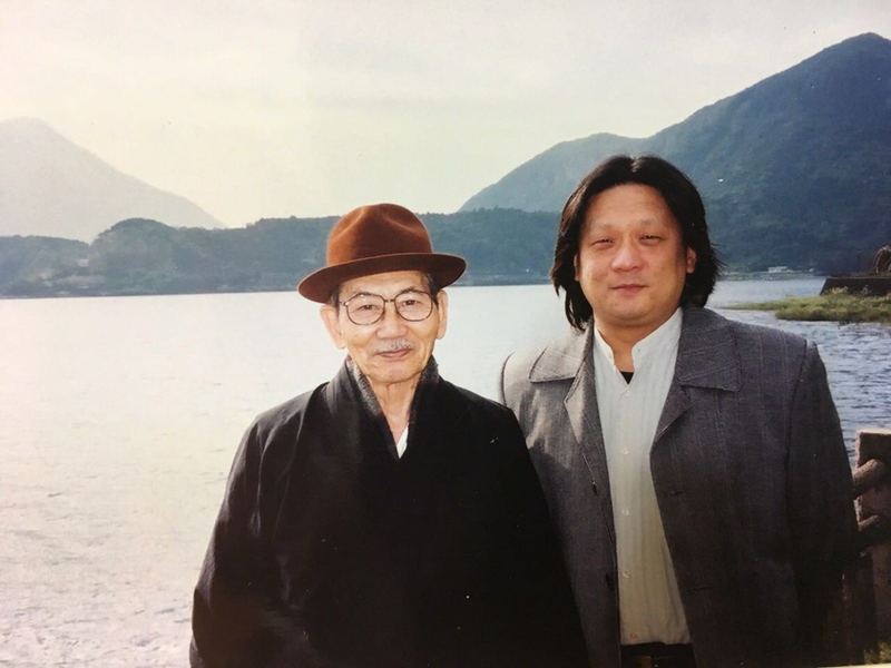 1767062530276836.png 3和日本薩摩琵琶大師普門義則先生合影.png